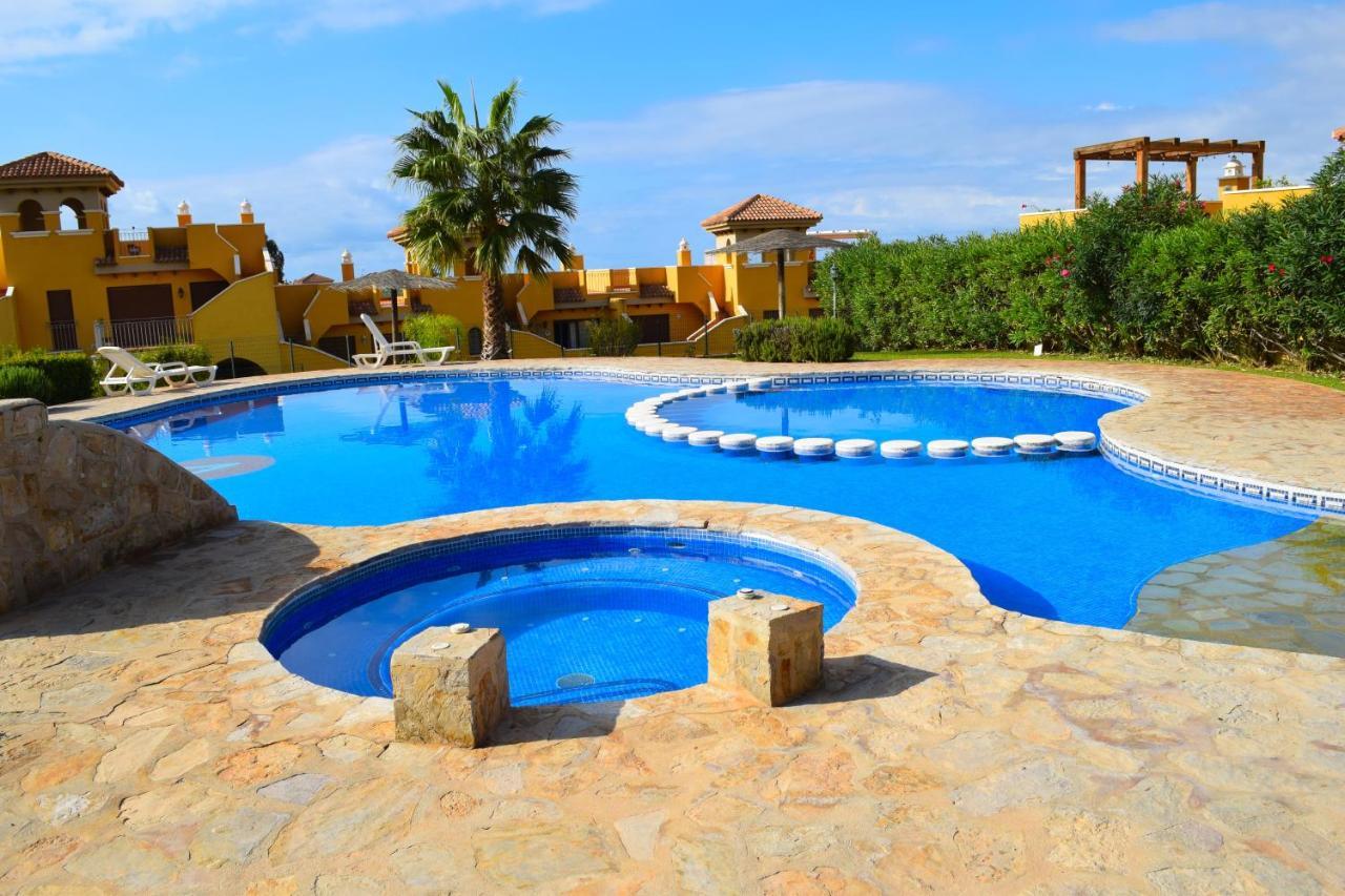 Apartamento Con Hermoso Jardin Y Ac Isla Plana Dış mekan fotoğraf