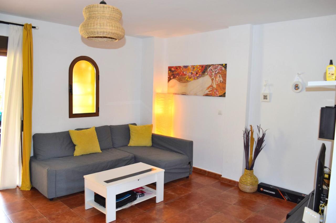 Apartamento Con Hermoso Jardin Y Ac Isla Plana Dış mekan fotoğraf