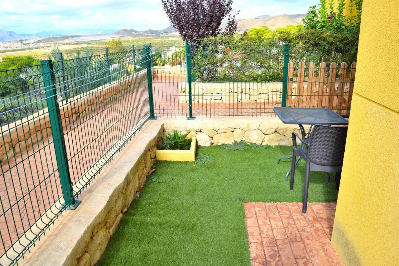 Apartamento Con Hermoso Jardin Y Ac Isla Plana Dış mekan fotoğraf