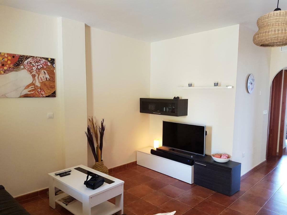 Apartamento Con Hermoso Jardin Y Ac Isla Plana Dış mekan fotoğraf